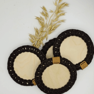 Háčkovaný podtácek hnědý