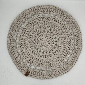 Prostírání kulaté v latté