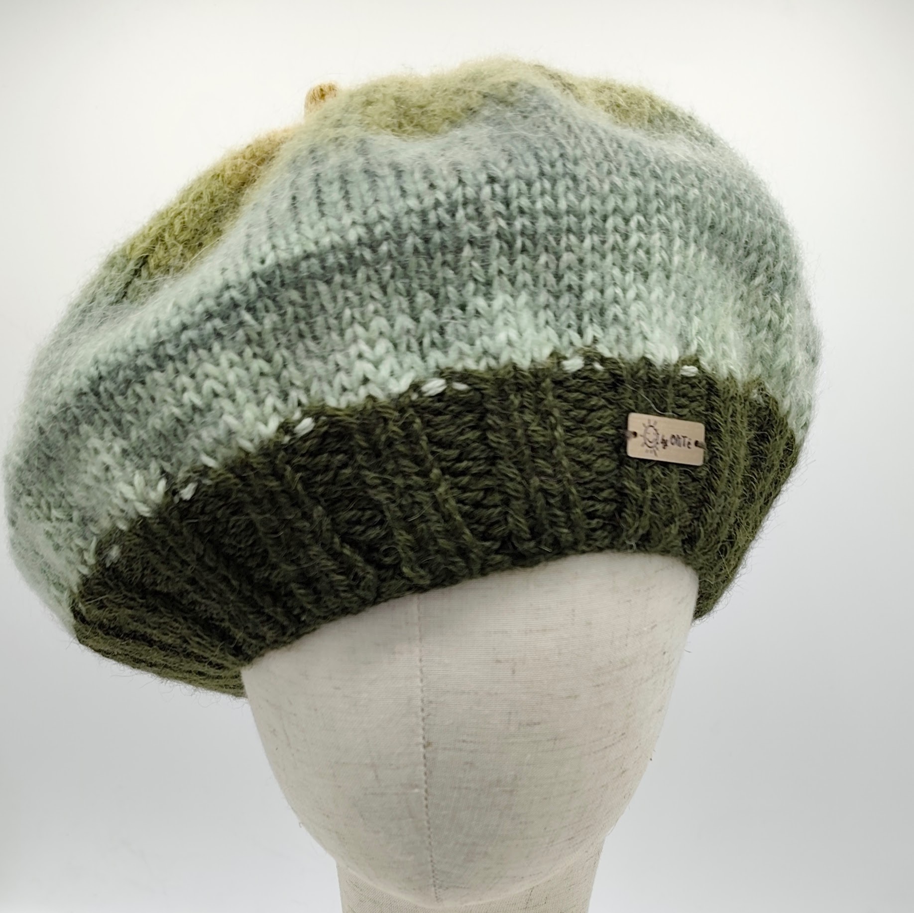 Vlněný pletený baret ombré 1 Vlněný pletený baret ombré